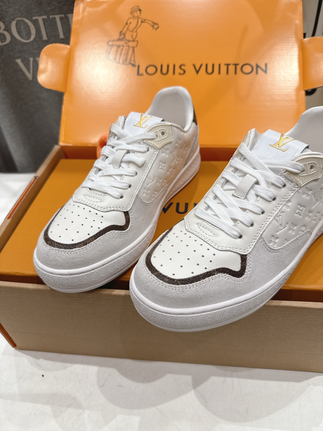高版本出厂 情侣款 LOUIS VUITTON～LV路易威登F057 L家驴牌最新款走秀情侣款系列厚底运