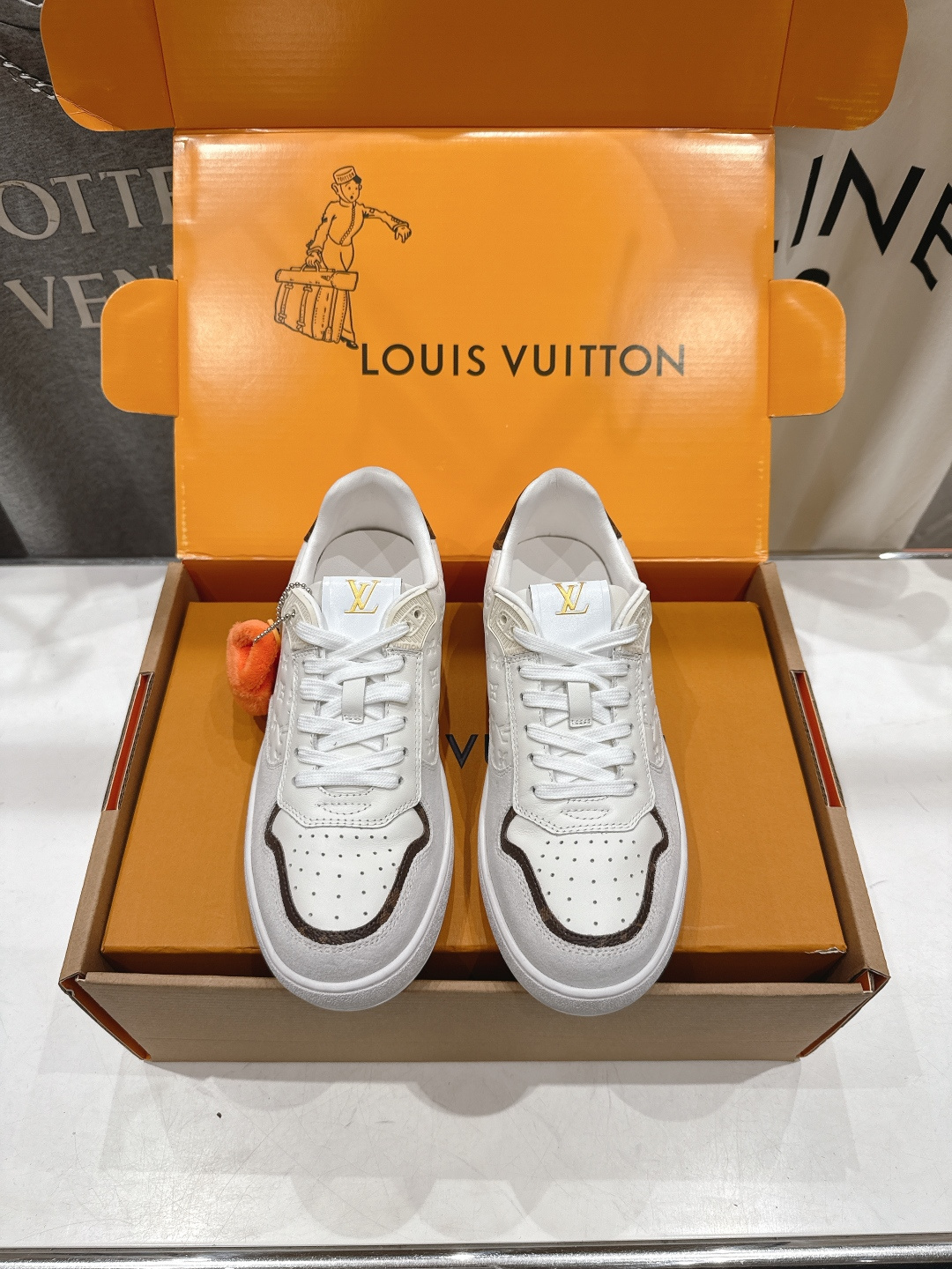 高版本出厂 情侣款 LOUIS VUITTON～LV路易威登F057 L家驴牌最新款走秀情侣款系列厚底运