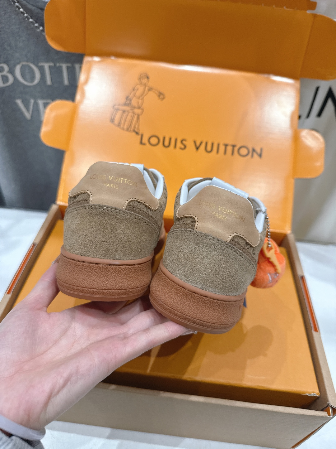 高版本出厂 情侣款 LOUIS VUITTON～LV路易威登F057 L家驴牌最新款走秀情侣款系列厚底运