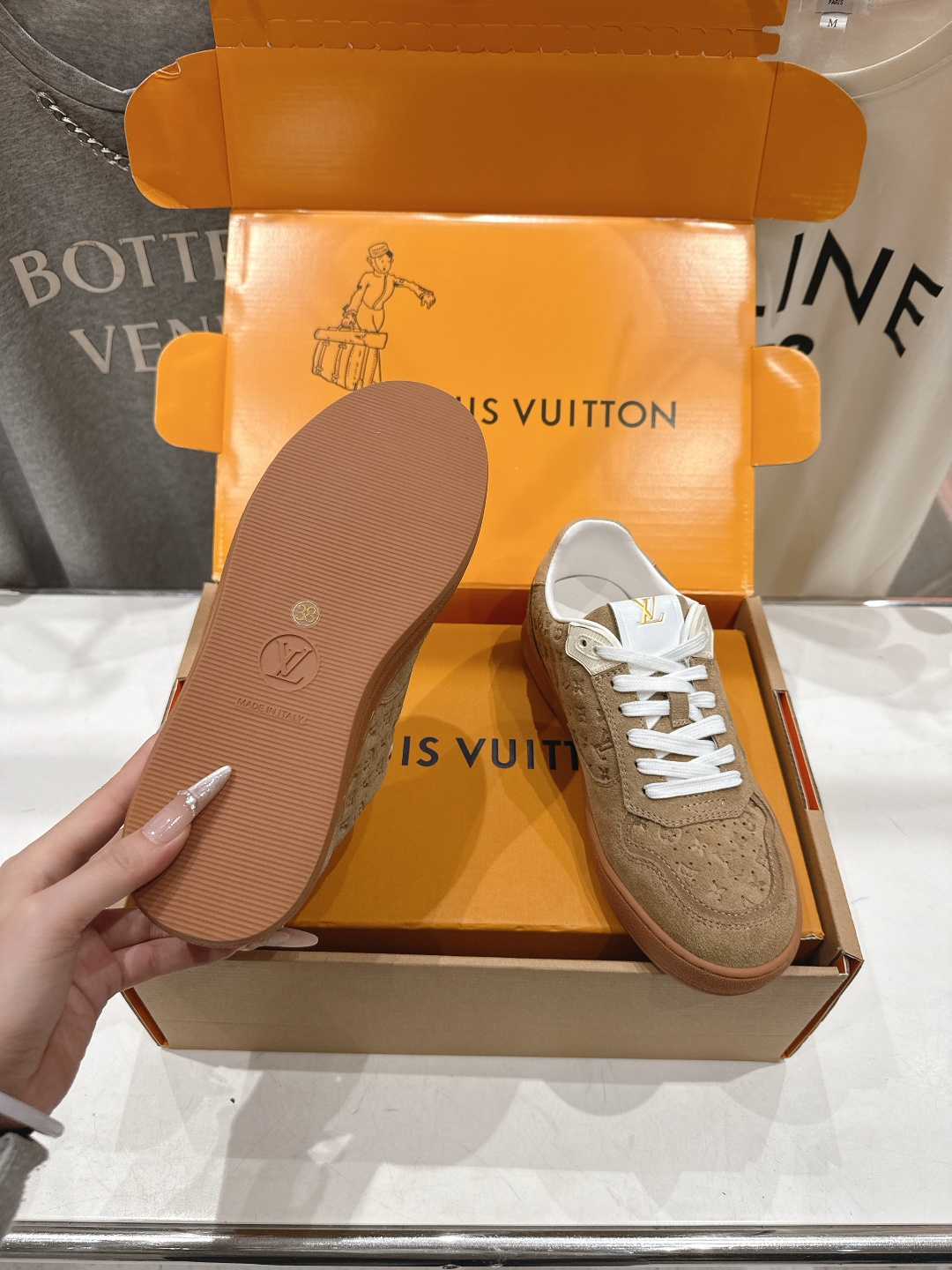 高版本出厂 情侣款 LOUIS VUITTON～LV路易威登F057 L家驴牌最新款走秀情侣款系列厚底运