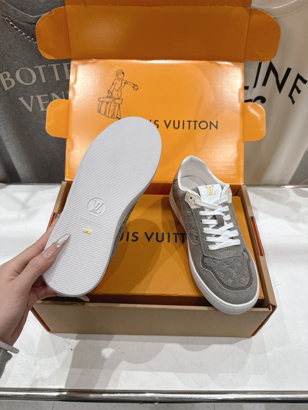 高版本出厂 情侣款 LOUIS VUITTON～LV路易威登F057 L家驴牌最新款走秀情侣款系列厚底运