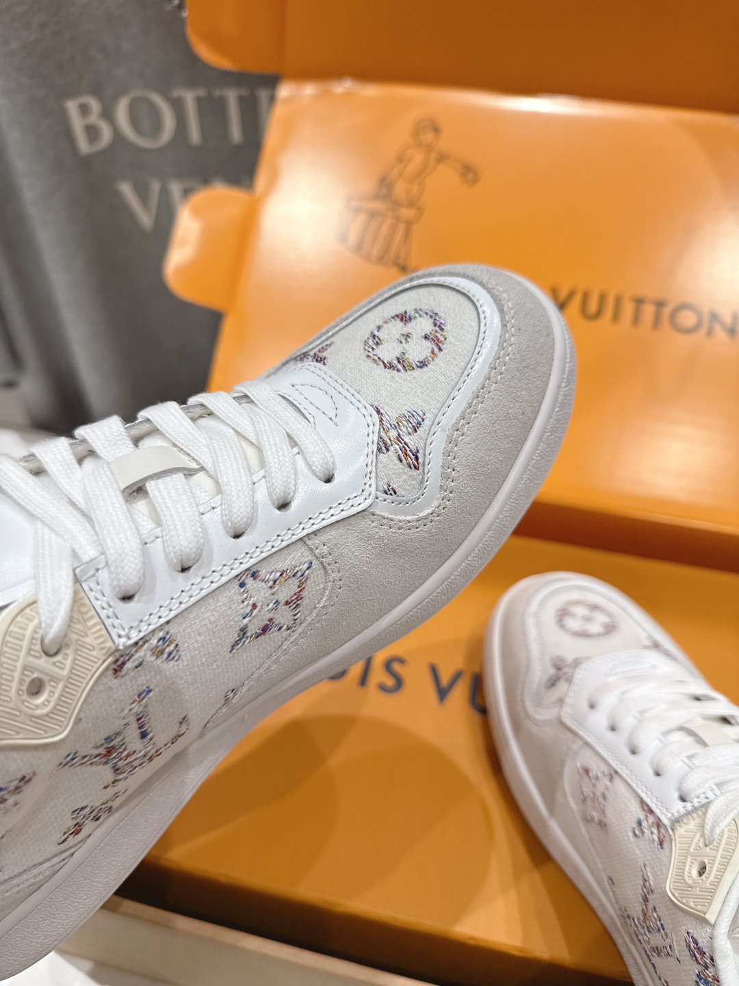 高版本出厂 情侣款 LOUIS VUITTON～LV路易威登F057 L家驴牌最新款走秀情侣款系列厚底运