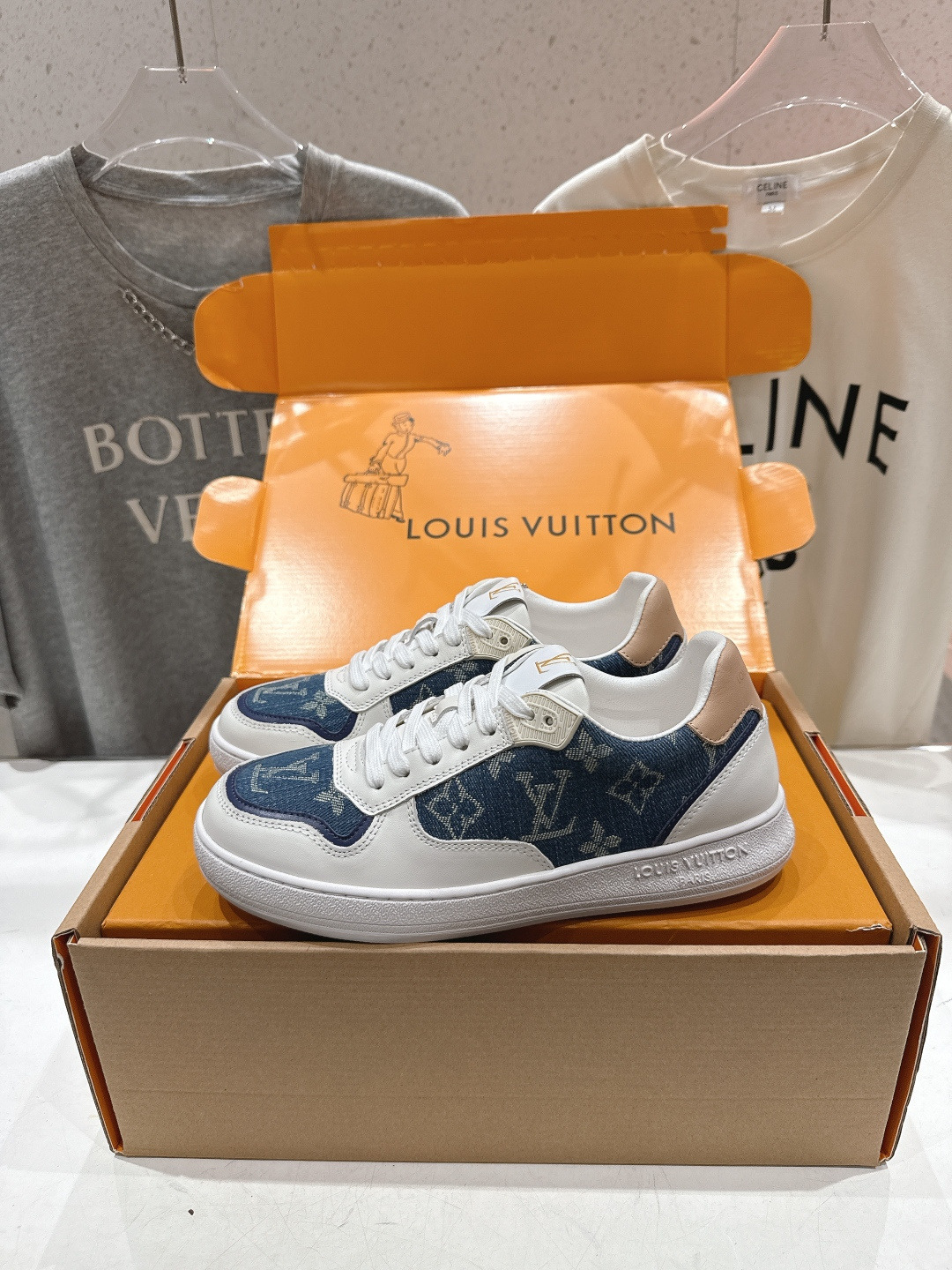 高版本出厂 情侣款 LOUIS VUITTON～LV路易威登F057 L家驴牌最新款走秀情侣款系列厚底运