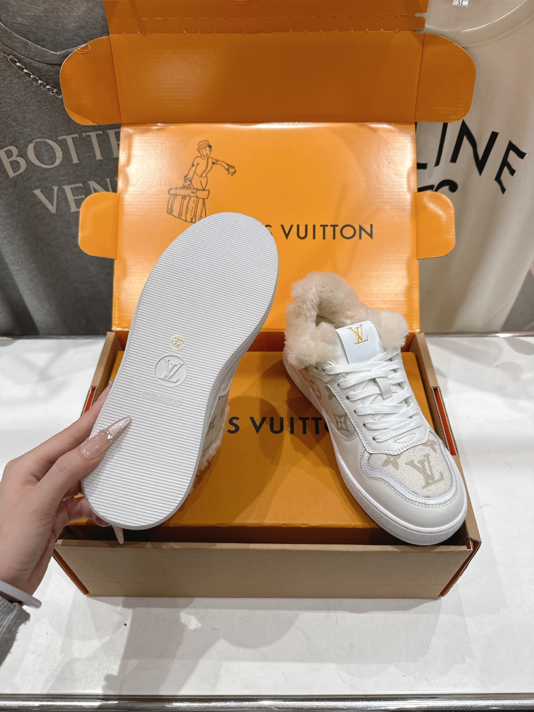 高版本出厂 LOUIS VUITTON～LV路易威登F035 L家驴牌最新走秀款系列羊毛里厚底运动休闲鞋