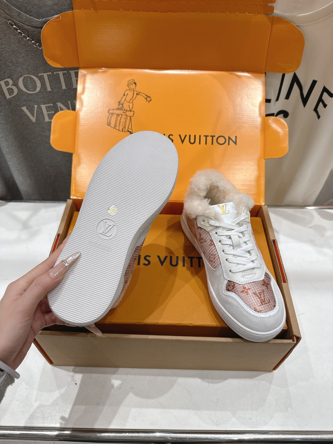 高版本出厂 LOUIS VUITTON～LV路易威登F035 L家驴牌最新走秀款系列羊毛里厚底运动休闲鞋