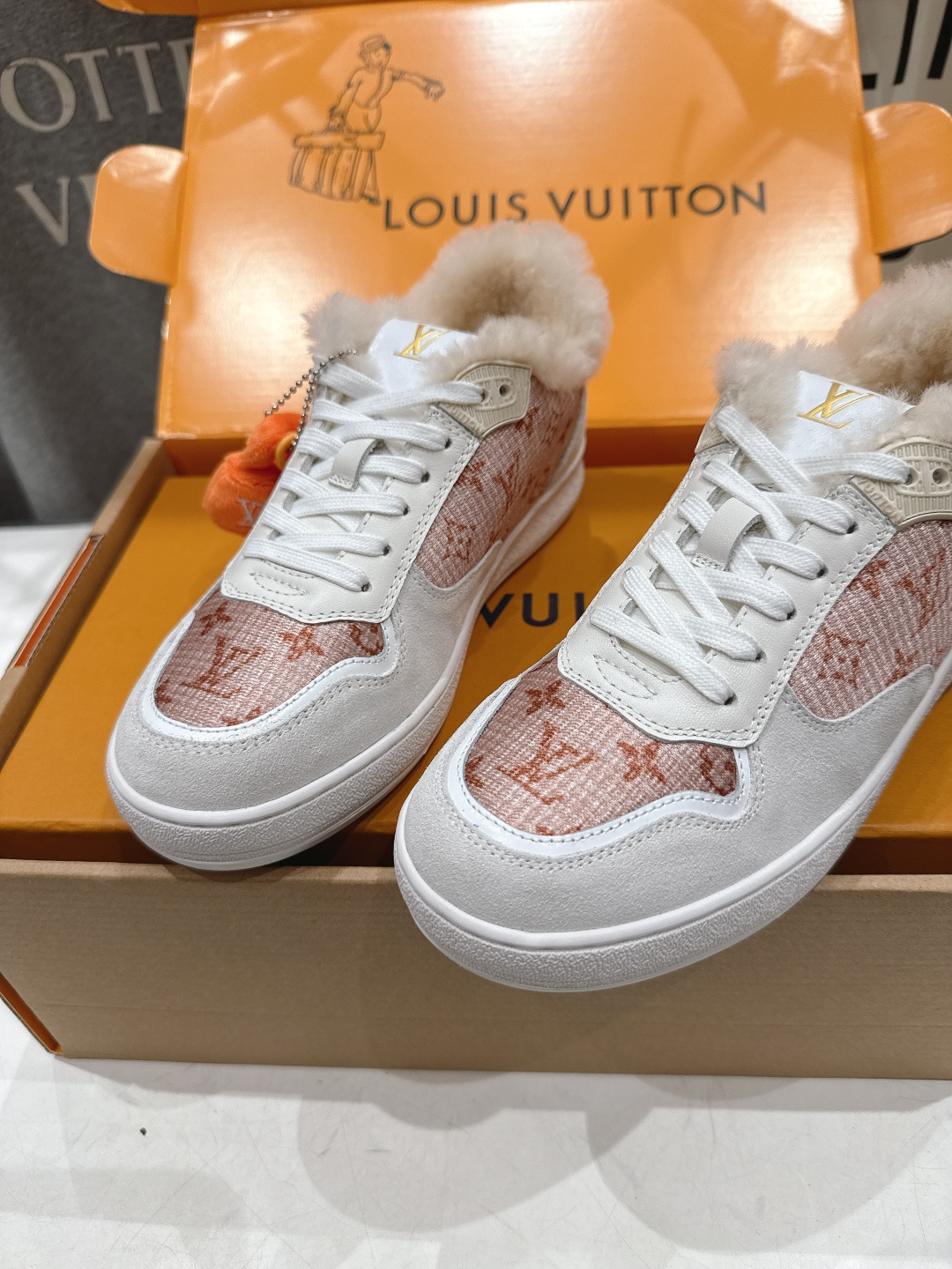 高版本出厂 LOUIS VUITTON～LV路易威登F035 L家驴牌最新走秀款系列羊毛里厚底运动休闲鞋