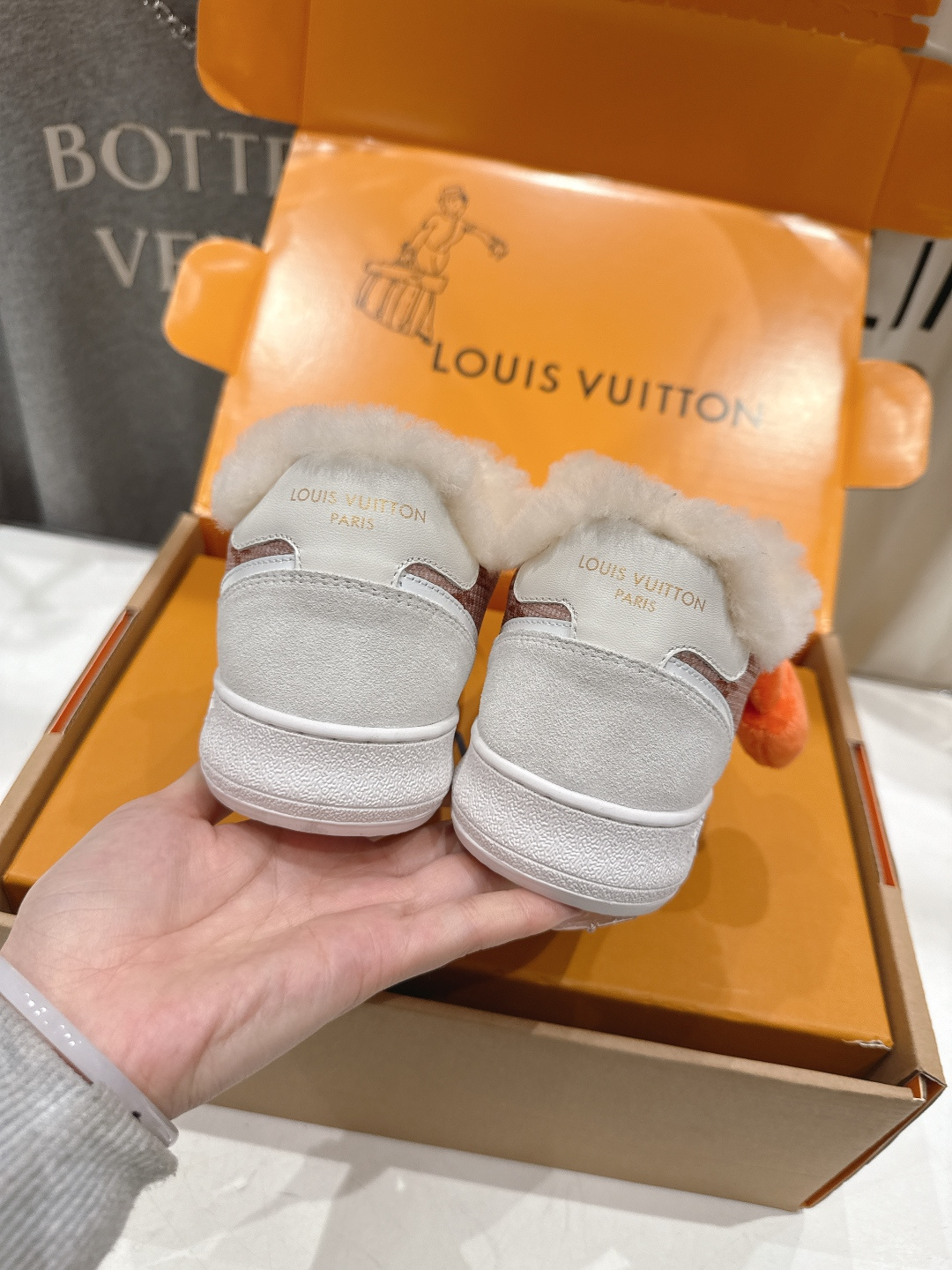 高版本出厂 LOUIS VUITTON～LV路易威登F035 L家驴牌最新走秀款系列羊毛里厚底运动休闲鞋