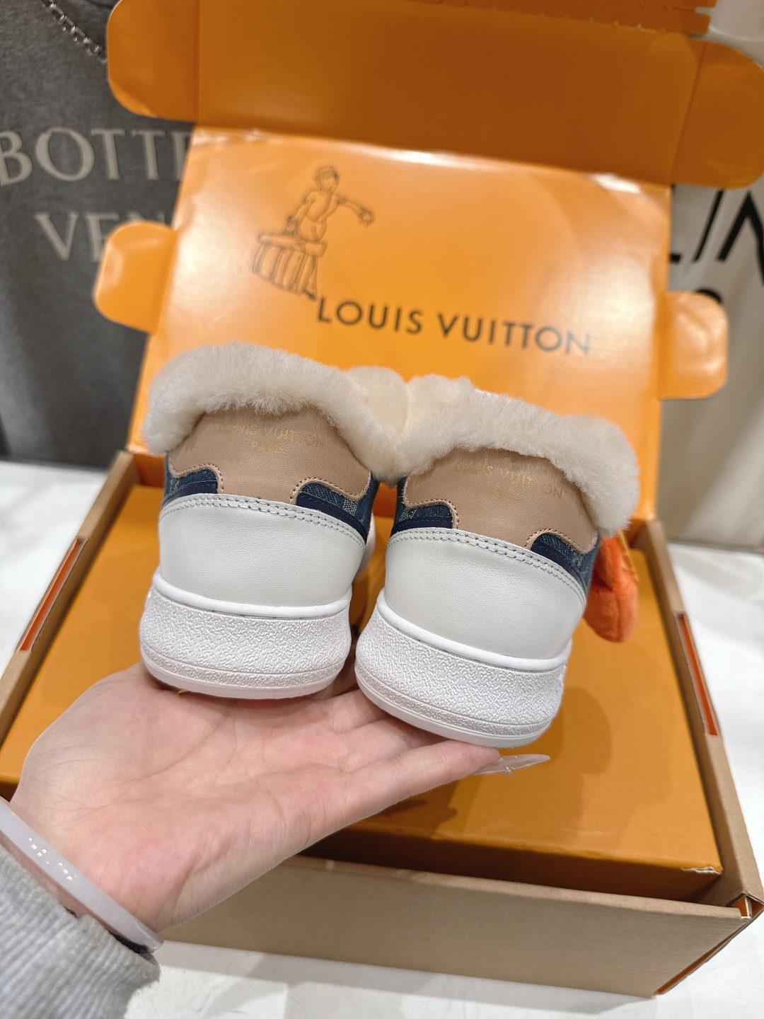 高版本出厂 LOUIS VUITTON～LV路易威登F035 L家驴牌最新走秀款系列羊毛里厚底运动休闲鞋