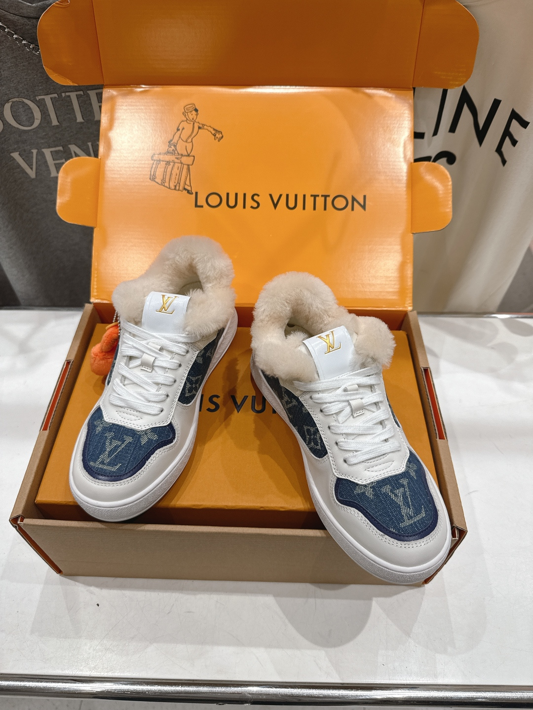 高版本出厂 LOUIS VUITTON～LV路易威登F035 L家驴牌最新走秀款系列羊毛里厚底运动休闲鞋