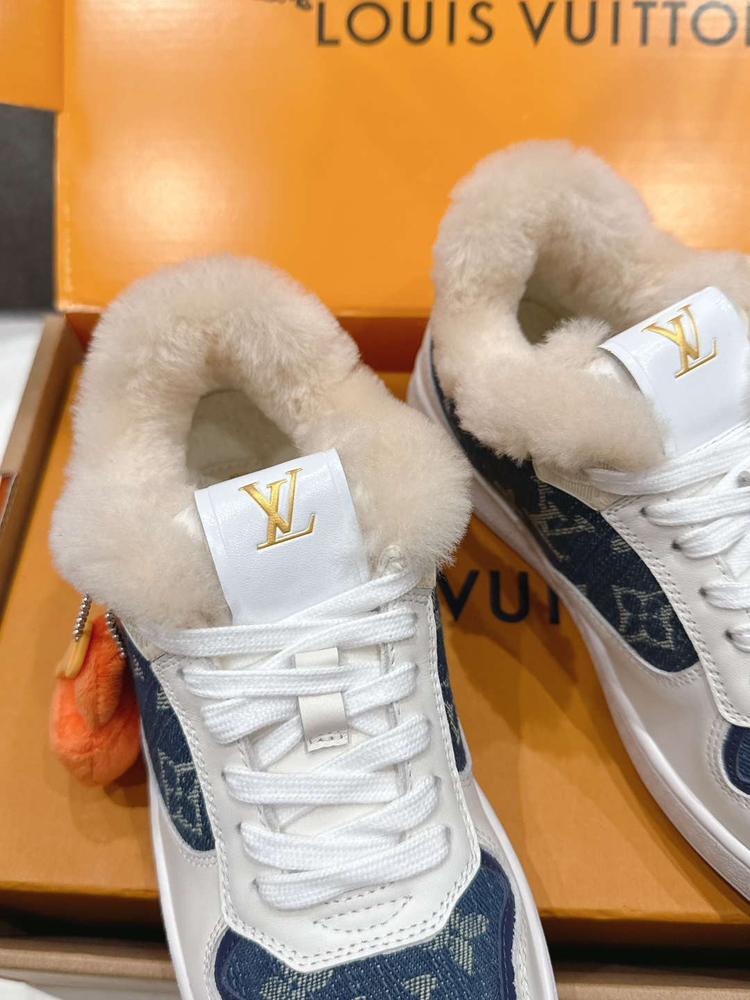 高版本出厂 LOUIS VUITTON～LV路易威登F035 L家驴牌最新走秀款系列羊毛里厚底运动休闲鞋