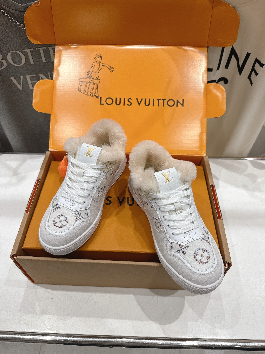 高版本出厂 LOUIS VUITTON～LV路易威登F035 L家驴牌最新走秀款系列羊毛里厚底运动休闲鞋