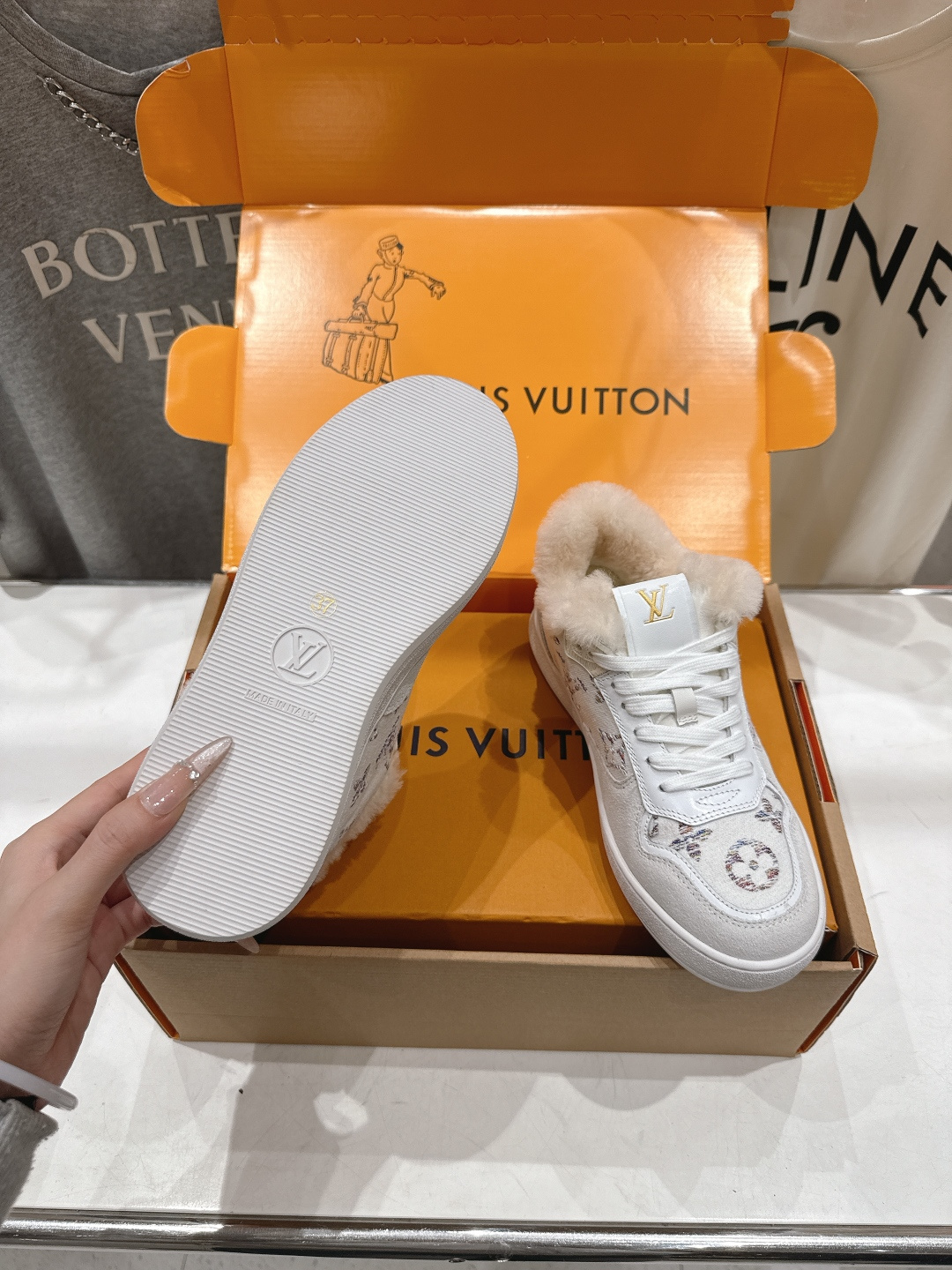 高版本出厂 LOUIS VUITTON～LV路易威登F035 L家驴牌最新走秀款系列羊毛里厚底运动休闲鞋