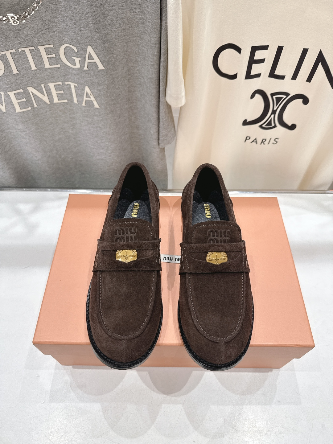 高版本出厂 MiuMiu/缪缪F049 2026ss春夏新款·幸运钱币系列驾车鞋休闲鞋乐福鞋各路明星、小