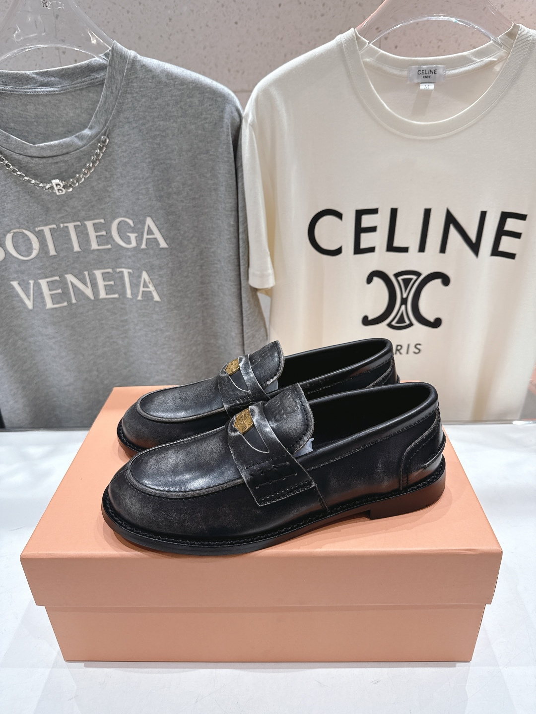 高版本出厂 MiuMiu/缪缪F049 2026ss春夏新款·幸运钱币系列驾车鞋休闲鞋乐福鞋各路明星、小