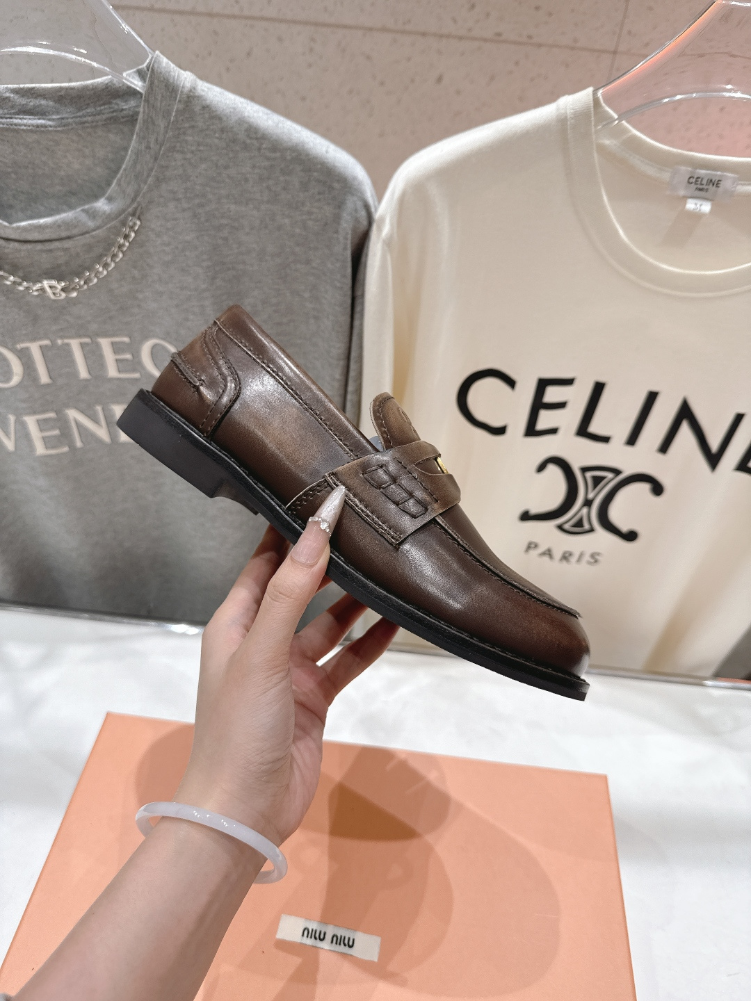 高版本出厂 MiuMiu/缪缪F049 2026ss春夏新款·幸运钱币系列驾车鞋休闲鞋乐福鞋各路明星、小