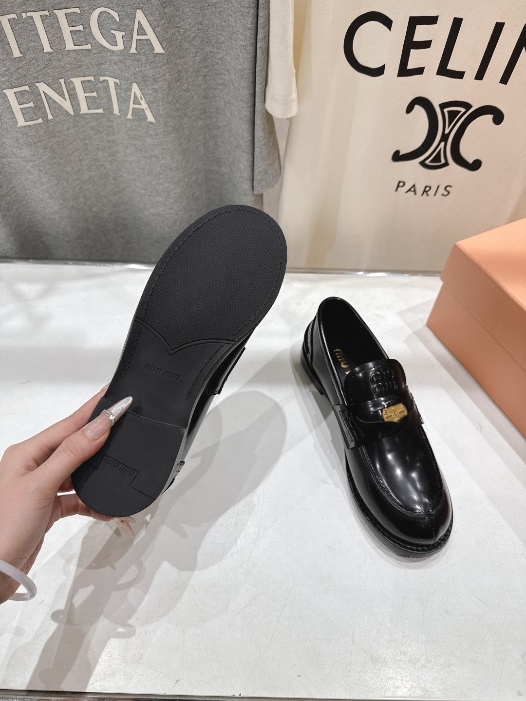 高版本出厂 MiuMiu/缪缪F049 2026ss春夏新款·幸运钱币系列驾车鞋休闲鞋乐福鞋各路明星、小