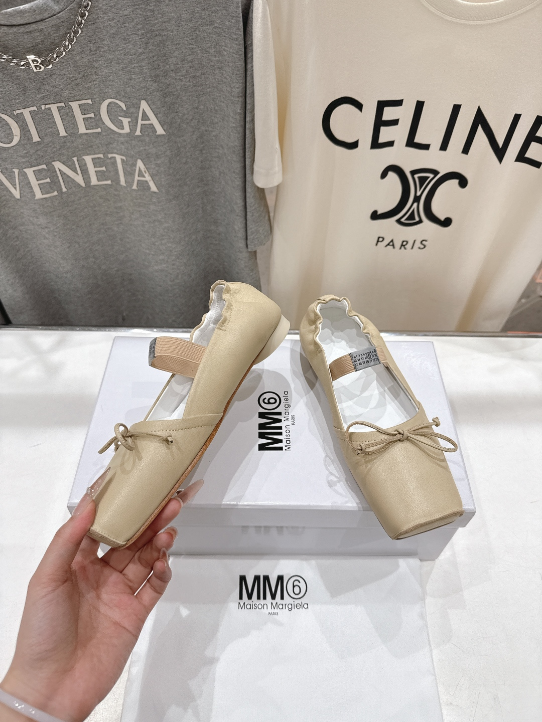 高版本出厂 MM6马吉拉2026ss春夏新品最近超级🔥的一脚蹬懒人鞋平底鞋芭蕾舞鞋舒适度不用说 肯定会很