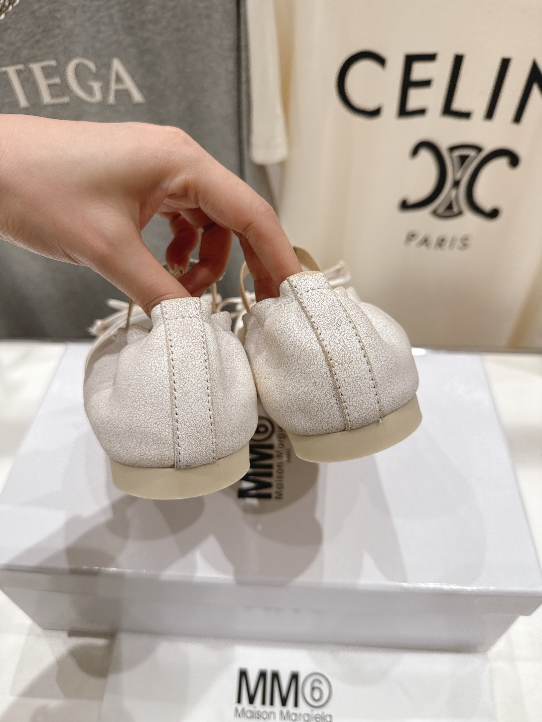 高版本出厂 MM6马吉拉2026ss春夏新品最近超级🔥的一脚蹬懒人鞋平底鞋芭蕾舞鞋舒适度不用说 肯定会很