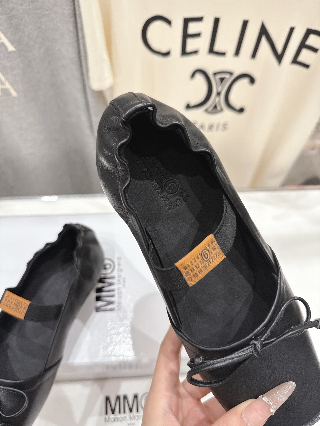 高版本出厂 MM6马吉拉2026ss春夏新品最近超级🔥的一脚蹬懒人鞋平底鞋芭蕾舞鞋舒适度不用说 肯定会很