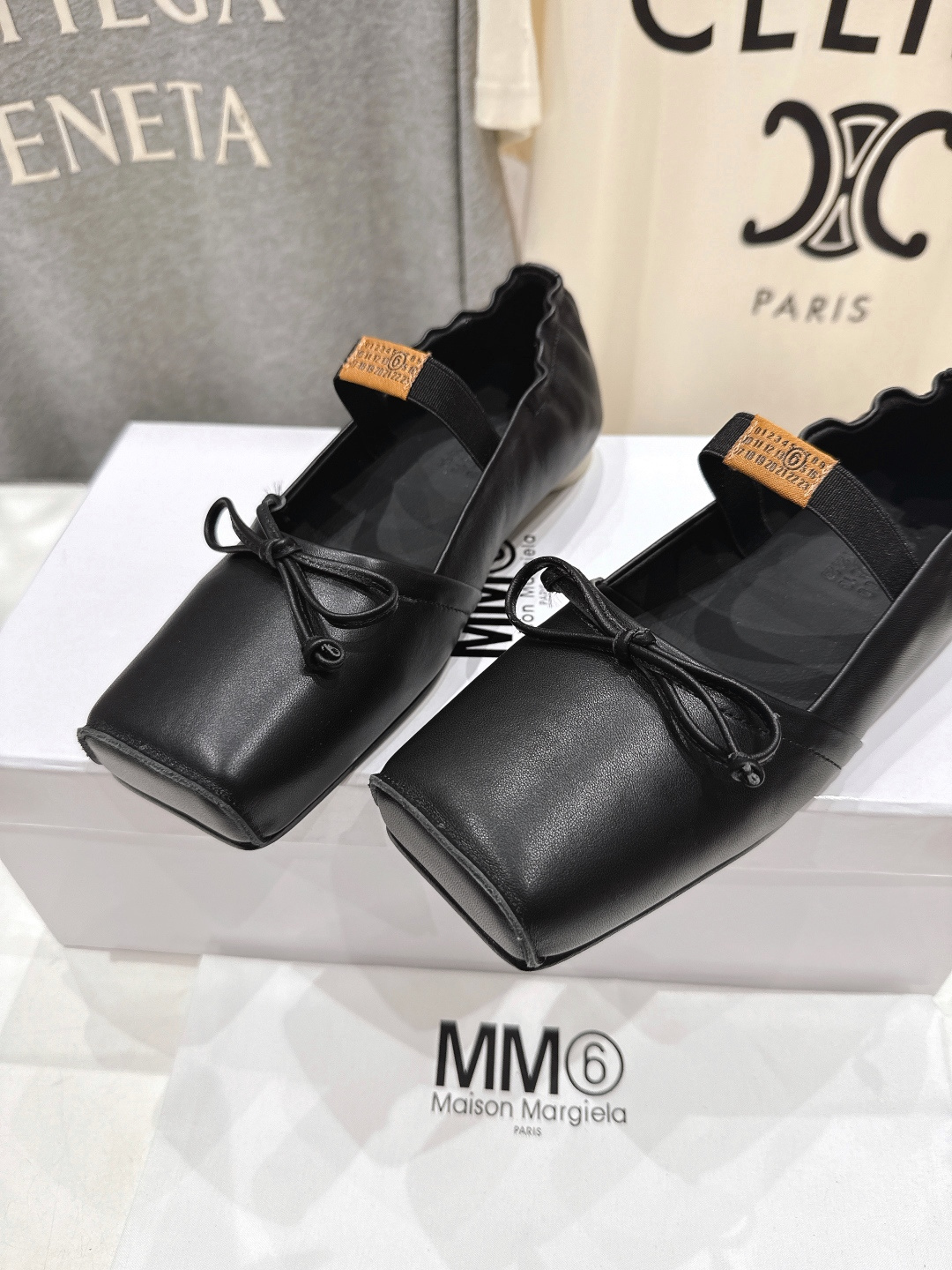 高版本出厂 MM6马吉拉2026ss春夏新品最近超级🔥的一脚蹬懒人鞋平底鞋芭蕾舞鞋舒适度不用说 肯定会很