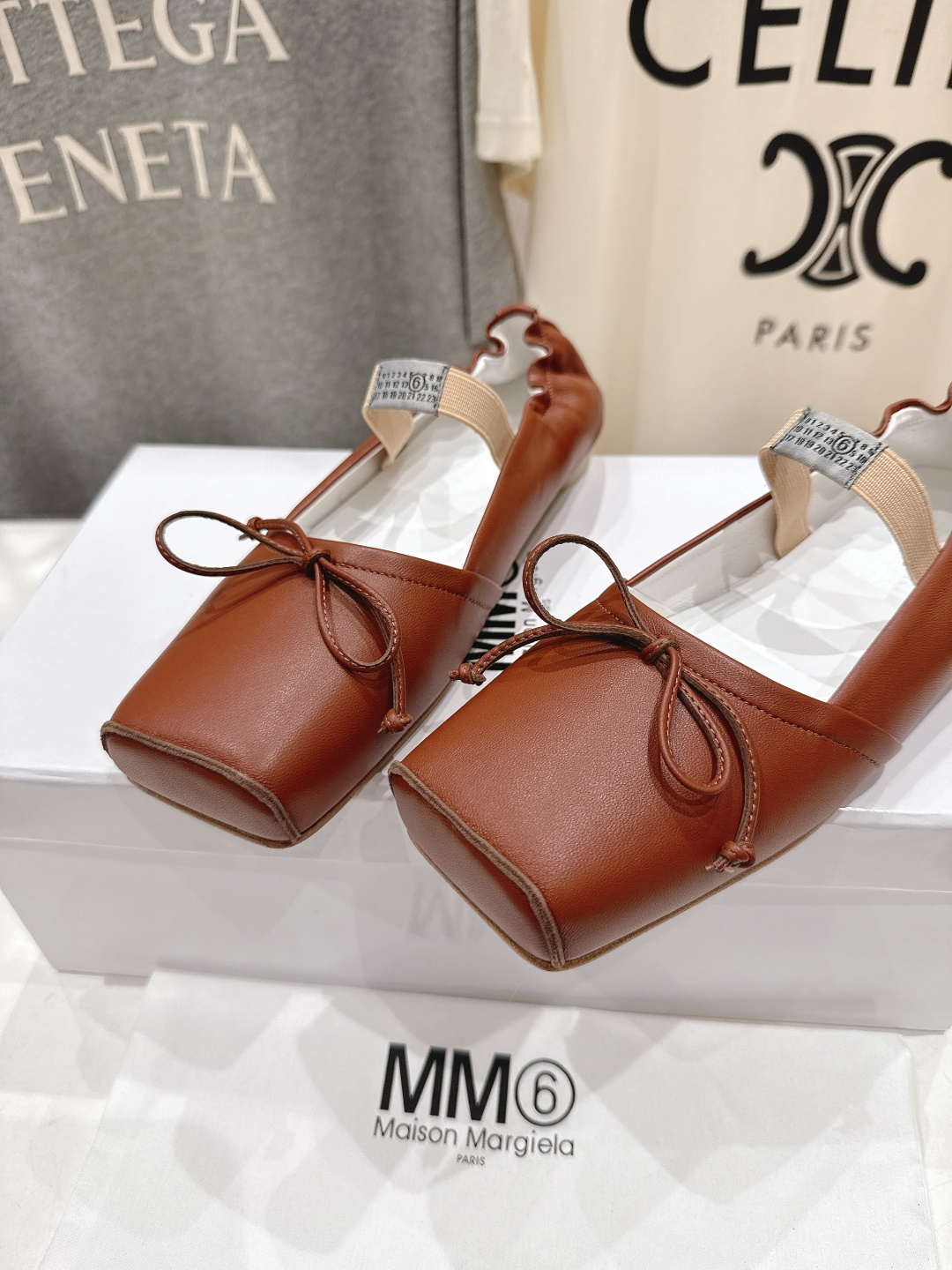 高版本出厂 MM6马吉拉2026ss春夏新品最近超级🔥的一脚蹬懒人鞋平底鞋芭蕾舞鞋舒适度不用说 肯定会很