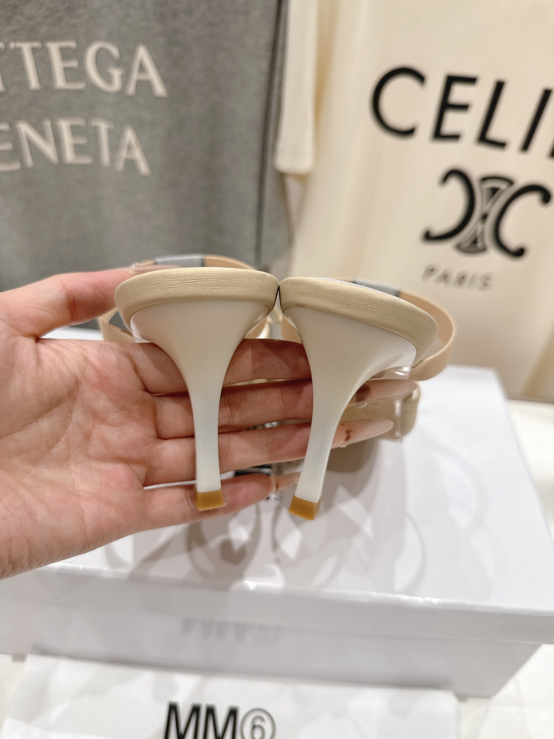 高版本出厂 MM6马吉拉2026ss春夏新品最近超级🔥的一脚蹬懒人鞋高跟鞋拖鞋芭蕾舞鞋舒适度不用说 肯定