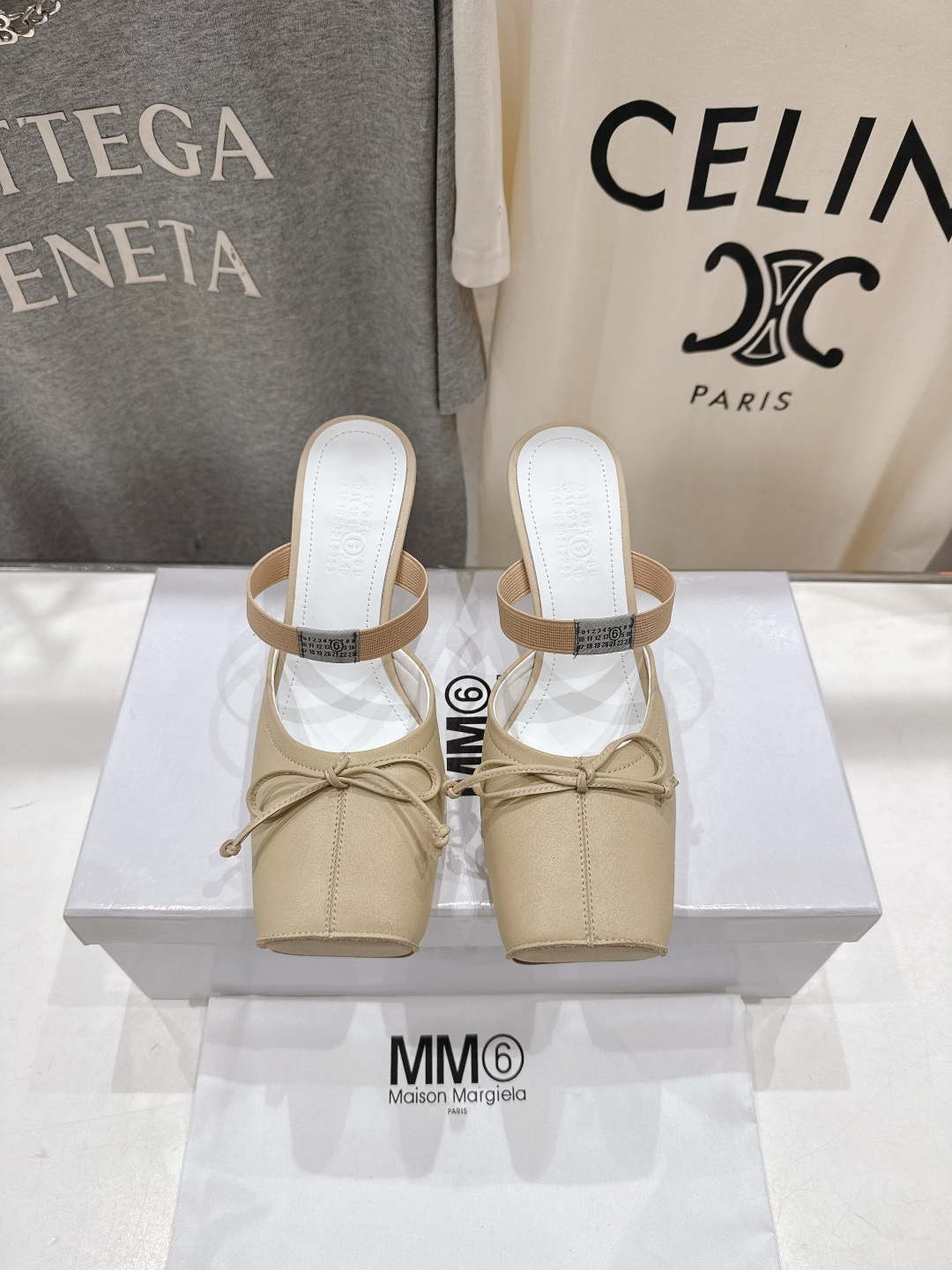 高版本出厂 MM6马吉拉2026ss春夏新品最近超级🔥的一脚蹬懒人鞋高跟鞋拖鞋芭蕾舞鞋舒适度不用说 肯定