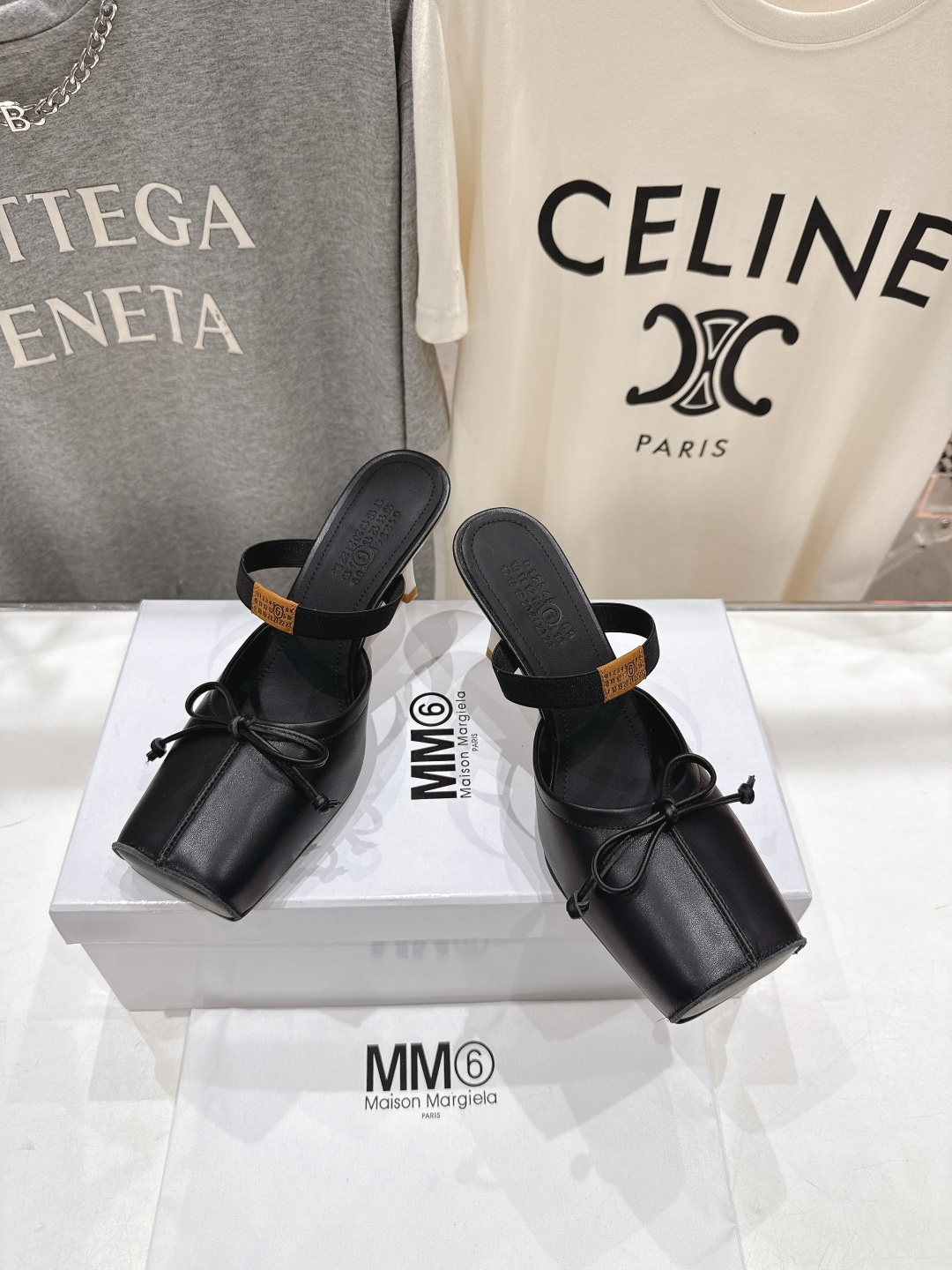 高版本出厂 MM6马吉拉2026ss春夏新品最近超级🔥的一脚蹬懒人鞋高跟鞋拖鞋芭蕾舞鞋舒适度不用说 肯定