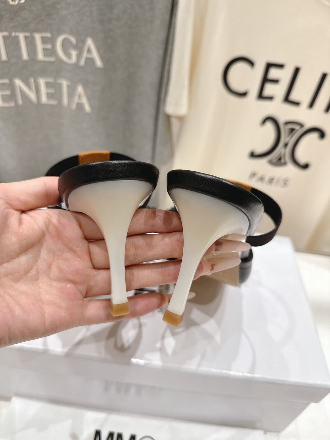 高版本出厂 MM6马吉拉2026ss春夏新品最近超级🔥的一脚蹬懒人鞋高跟鞋拖鞋芭蕾舞鞋舒适度不用说 肯定