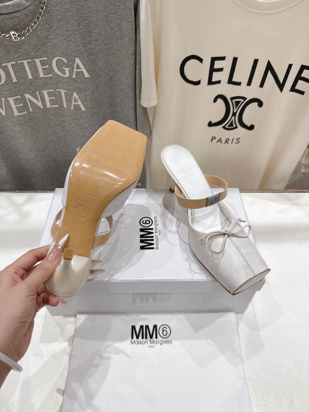 高版本出厂 MM6马吉拉2026ss春夏新品最近超级🔥的一脚蹬懒人鞋高跟鞋拖鞋芭蕾舞鞋舒适度不用说 肯定