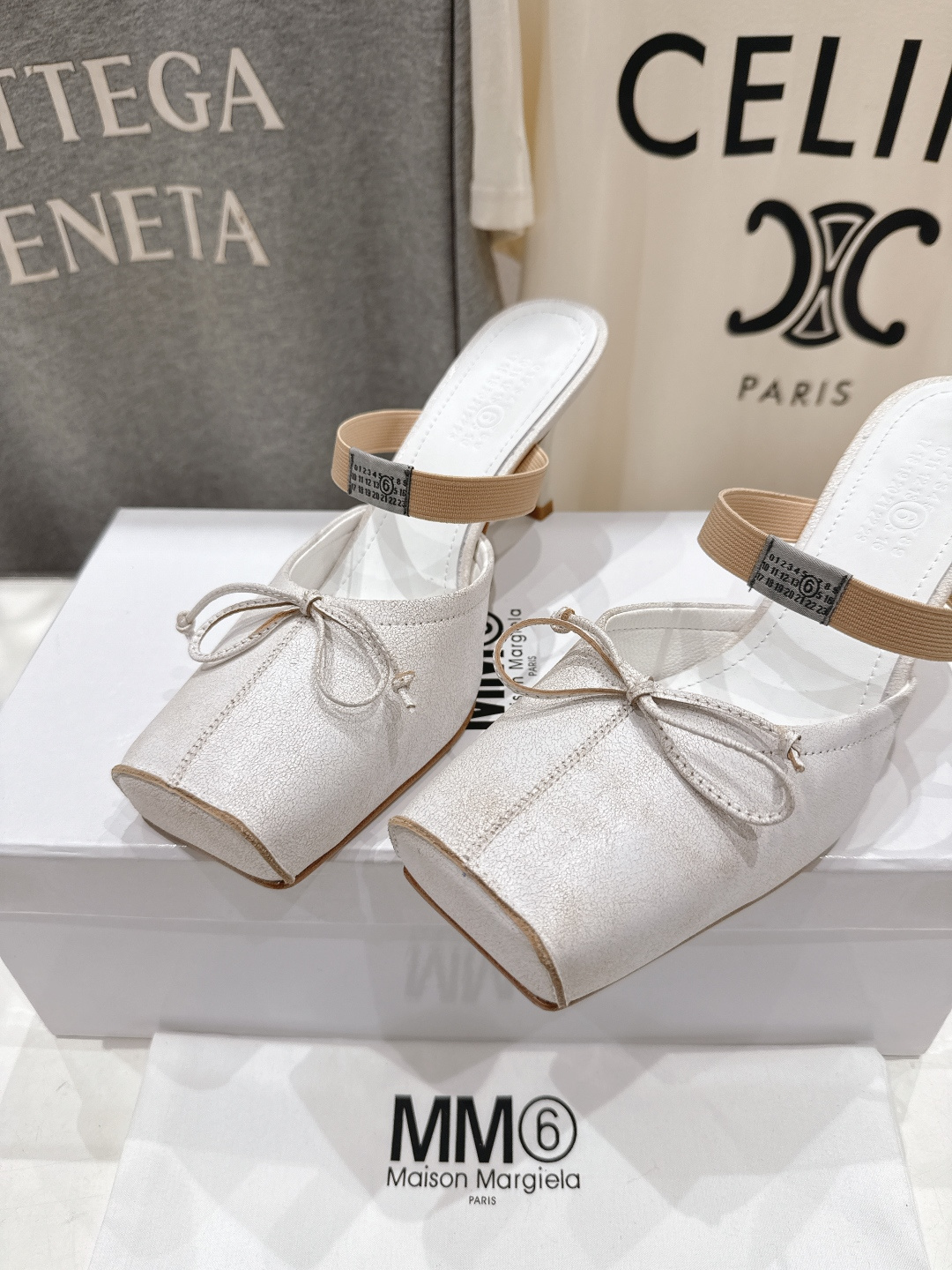 高版本出厂 MM6马吉拉2026ss春夏新品最近超级🔥的一脚蹬懒人鞋高跟鞋拖鞋芭蕾舞鞋舒适度不用说 肯定