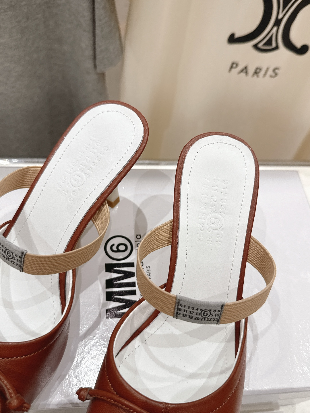 高版本出厂 MM6马吉拉2026ss春夏新品最近超级🔥的一脚蹬懒人鞋高跟鞋拖鞋芭蕾舞鞋舒适度不用说 肯定