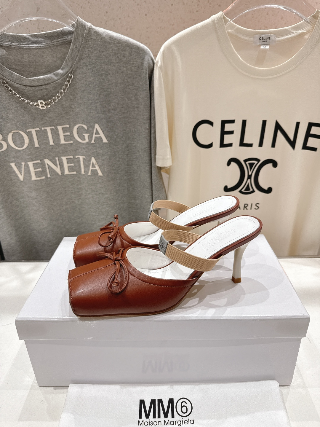 高版本出厂 MM6马吉拉2026ss春夏新品最近超级🔥的一脚蹬懒人鞋高跟鞋拖鞋芭蕾舞鞋舒适度不用说 肯定