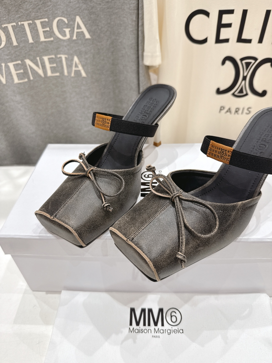 高版本出厂 MM6马吉拉2026ss春夏新品最近超级🔥的一脚蹬懒人鞋高跟鞋拖鞋芭蕾舞鞋舒适度不用说 肯定