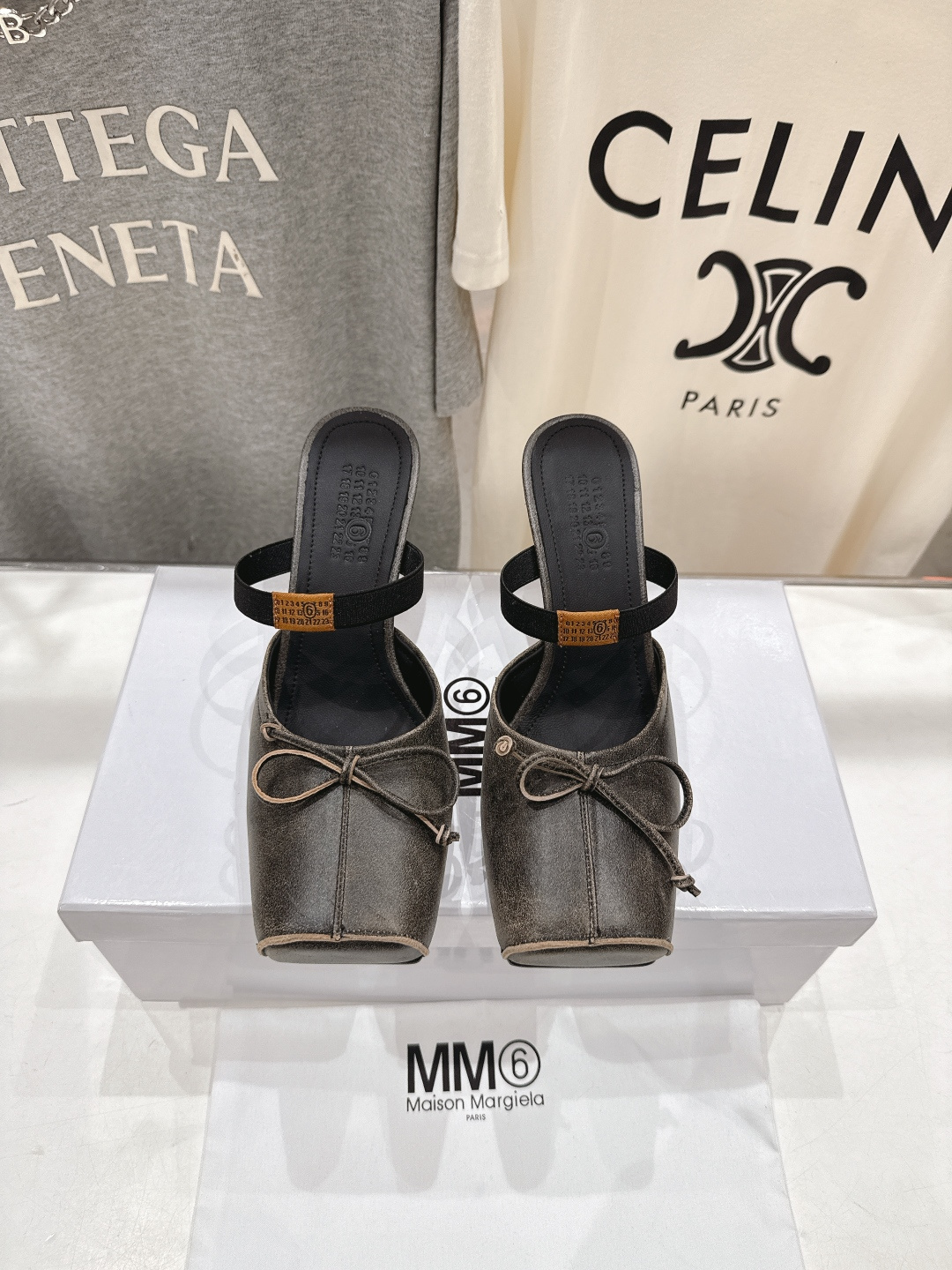 高版本出厂 MM6马吉拉2026ss春夏新品最近超级🔥的一脚蹬懒人鞋高跟鞋拖鞋芭蕾舞鞋舒适度不用说 肯定