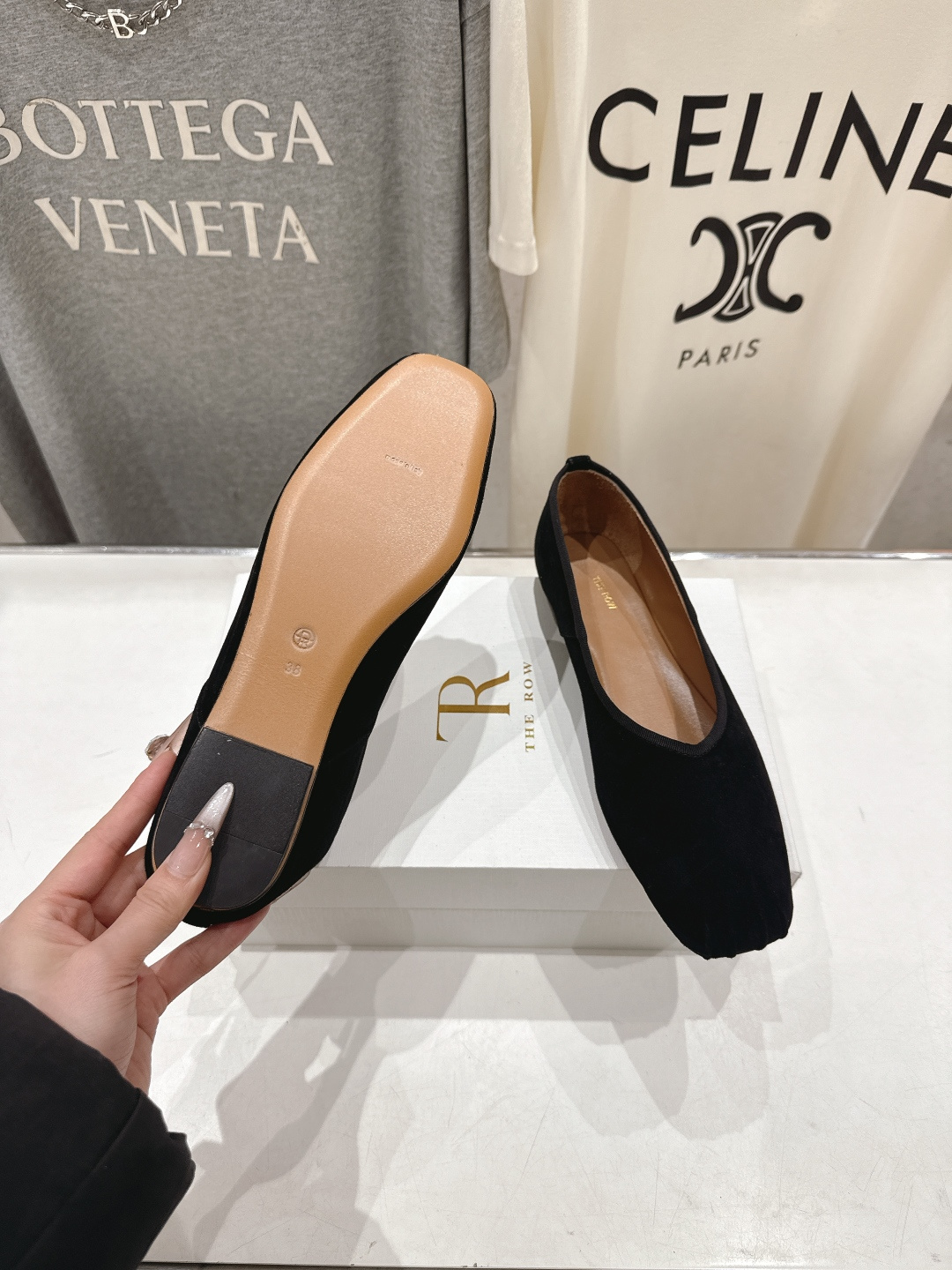 高版本出厂 the row 2026ss春夏走秀爆款小方头平底鞋玛丽珍休闲鞋单鞋非常舒服的平底鞋，极简设