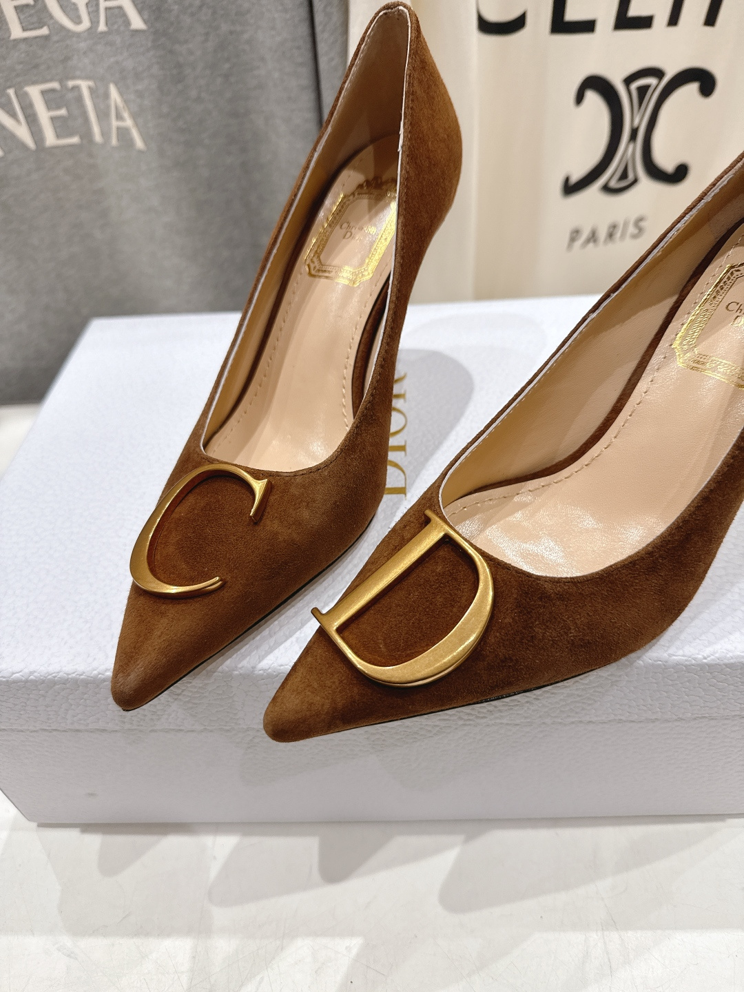 高版本出厂 DIOR*迪奥F031 D家2026ss新款尖头高跟鞋时装鞋！顶级版本～超美的脚踝扣上脚超仙