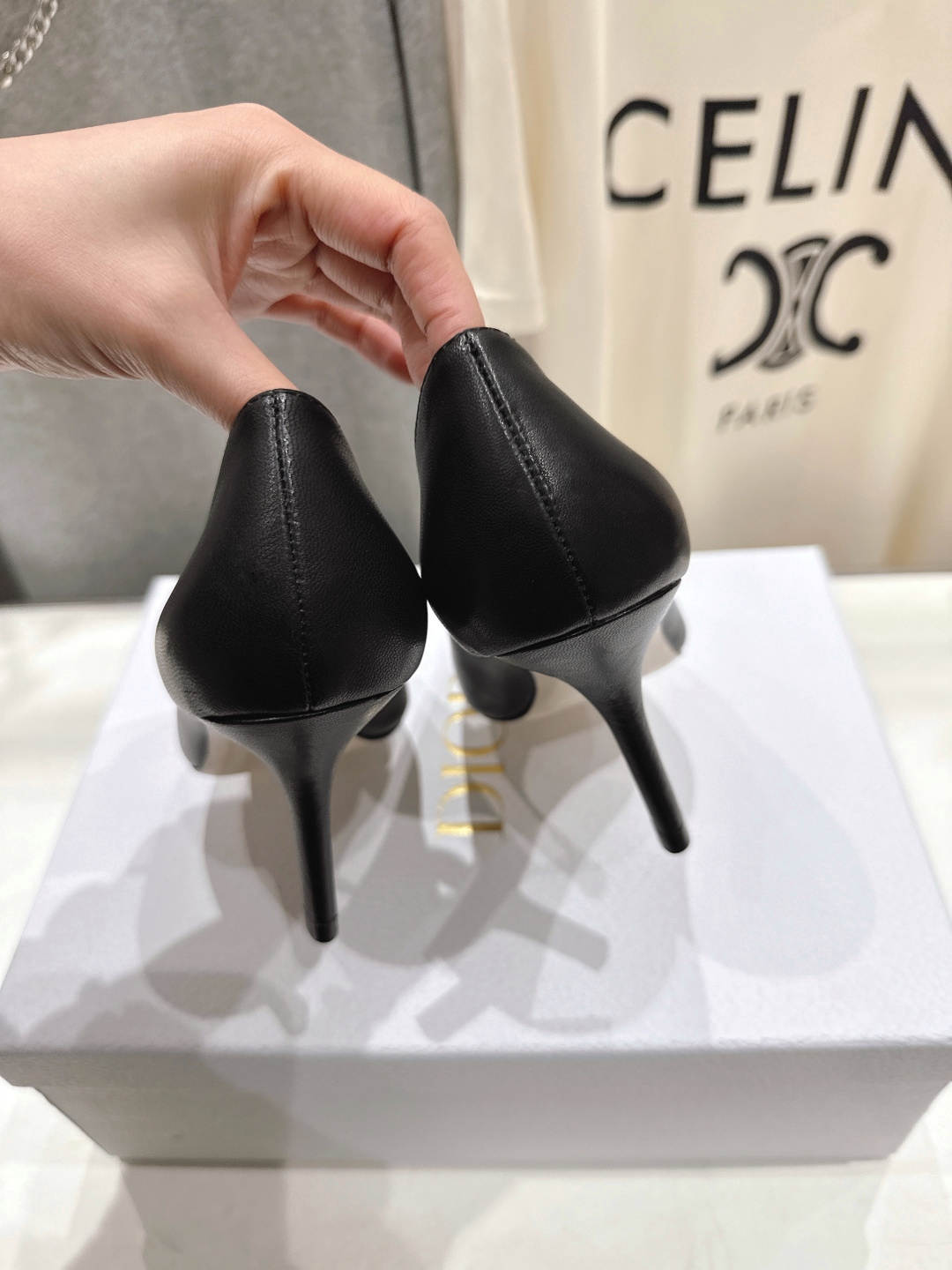 高版本出厂 DIOR*迪奥F031 D家2026ss新款尖头高跟鞋时装鞋！顶级版本～超美的脚踝扣上脚超仙