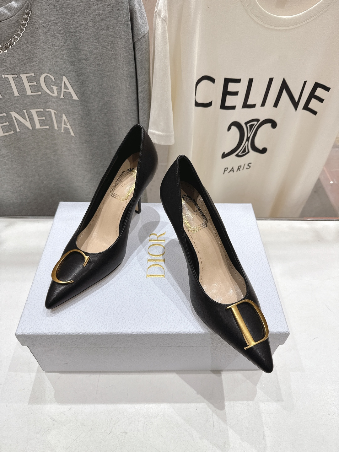 高版本出厂 DIOR*迪奥F031 D家2026ss新款尖头高跟鞋时装鞋！顶级版本～超美的脚踝扣上脚超仙