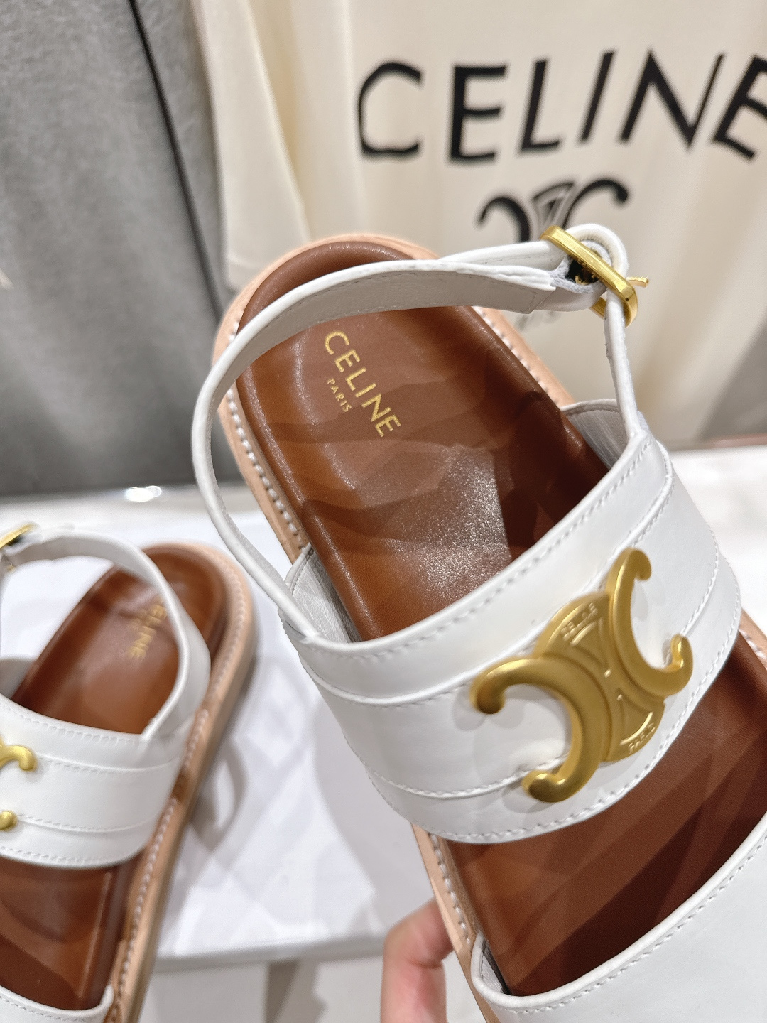 高版本出厂 Celine/赛琳F035 2026ss夏季最新塞林时尚复古风罗马平底凉鞋New Celin