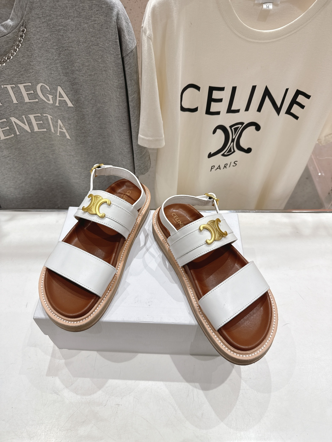 高版本出厂 Celine/赛琳F035 2026ss夏季最新塞林时尚复古风罗马平底凉鞋New Celin