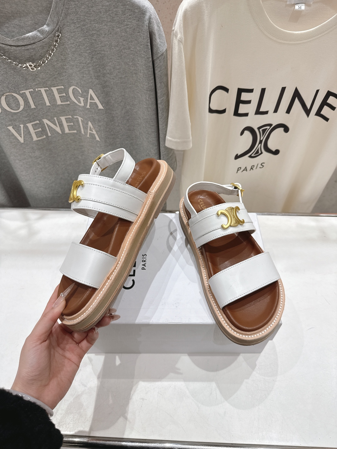 高版本出厂 Celine/赛琳F035 2026ss夏季最新塞林时尚复古风罗马平底凉鞋New Celin