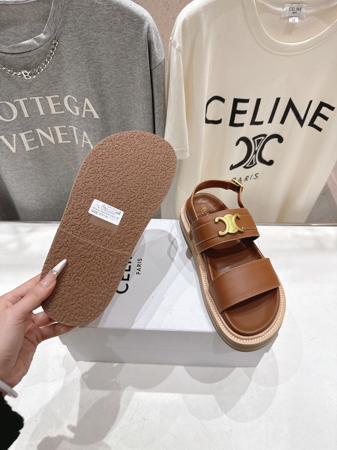 高版本出厂 Celine/赛琳F035 2026ss夏季最新塞林时尚复古风罗马平底凉鞋New Celin