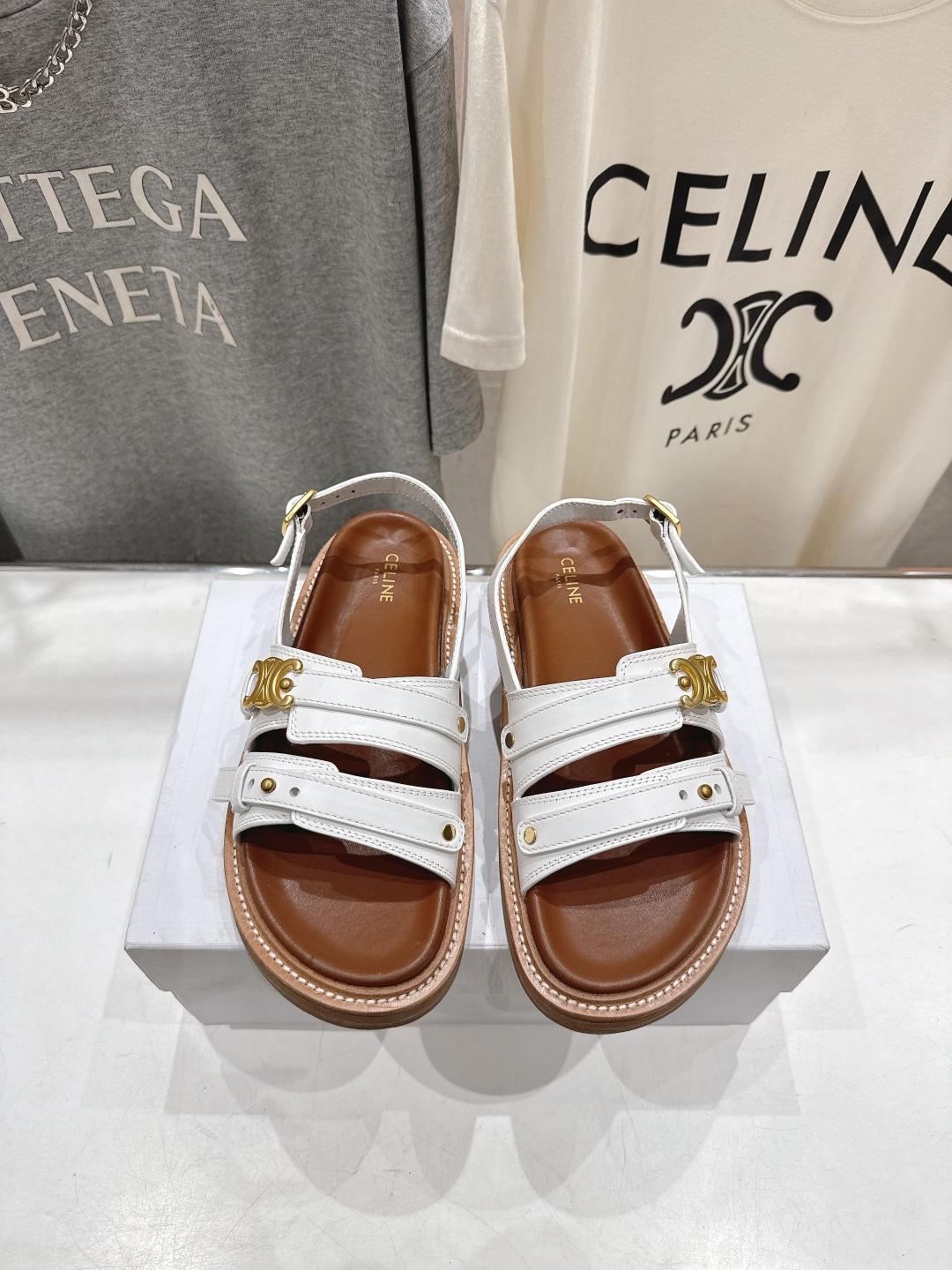 高版本出厂 Celine/赛琳F035 2026ss夏季最新塞林时尚复古风罗马平底凉鞋New Celin