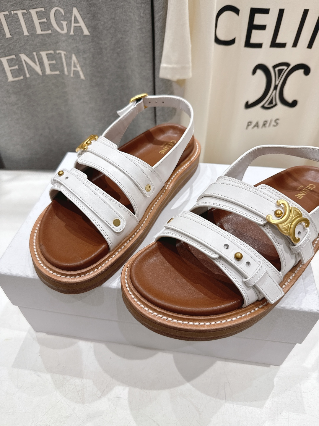 高版本出厂 Celine/赛琳F035 2026ss夏季最新塞林时尚复古风罗马平底凉鞋New Celin