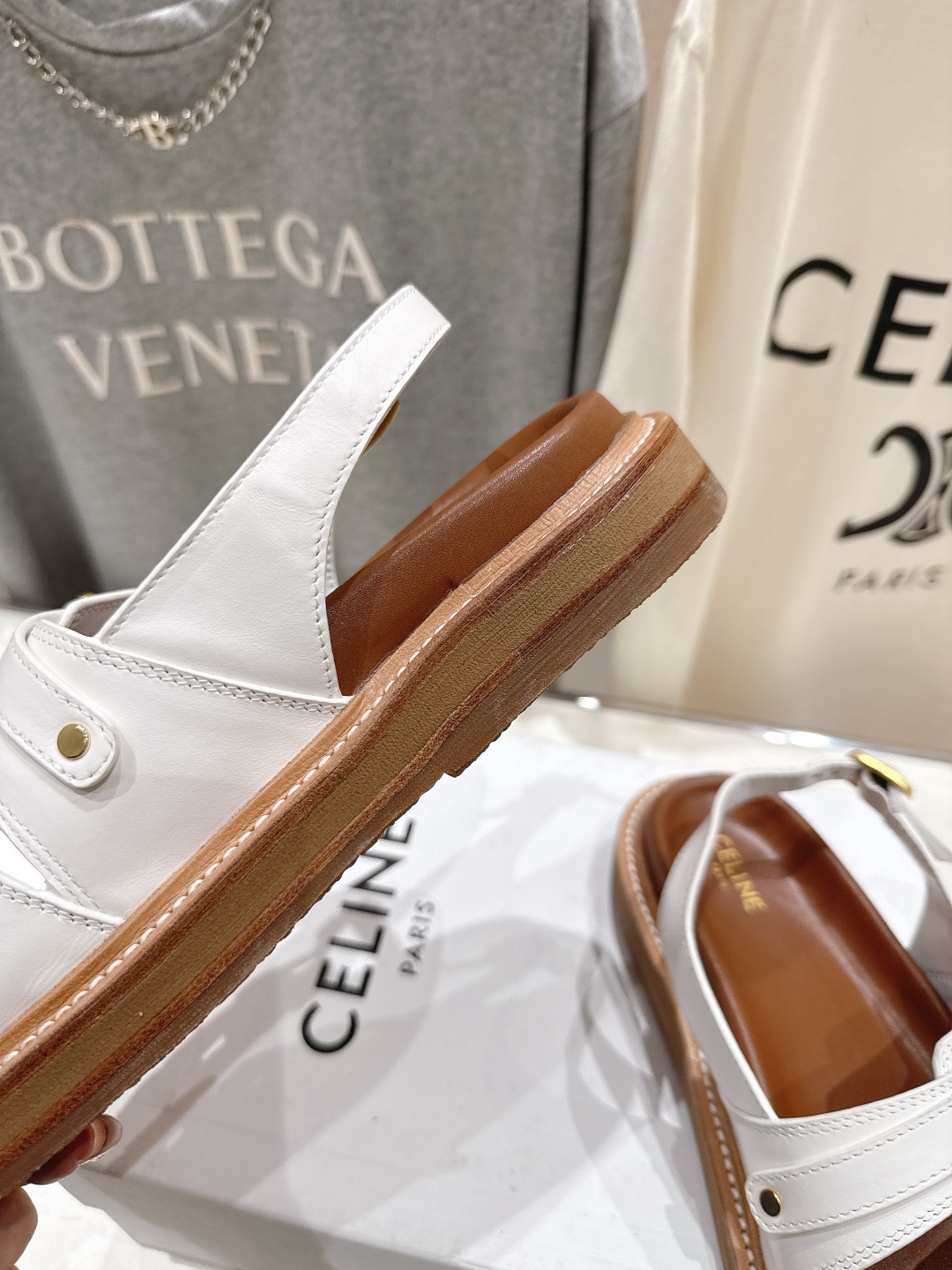高版本出厂 Celine/赛琳F035 2026ss夏季最新塞林时尚复古风罗马平底凉鞋New Celin
