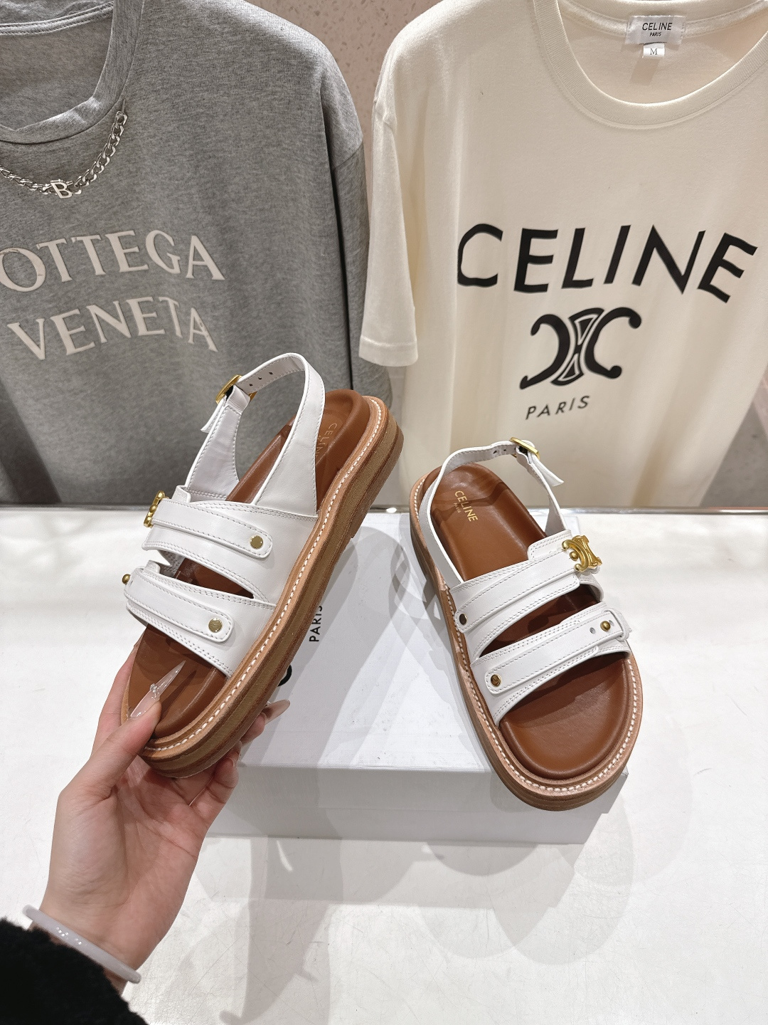 高版本出厂 Celine/赛琳F035 2026ss夏季最新塞林时尚复古风罗马平底凉鞋New Celin