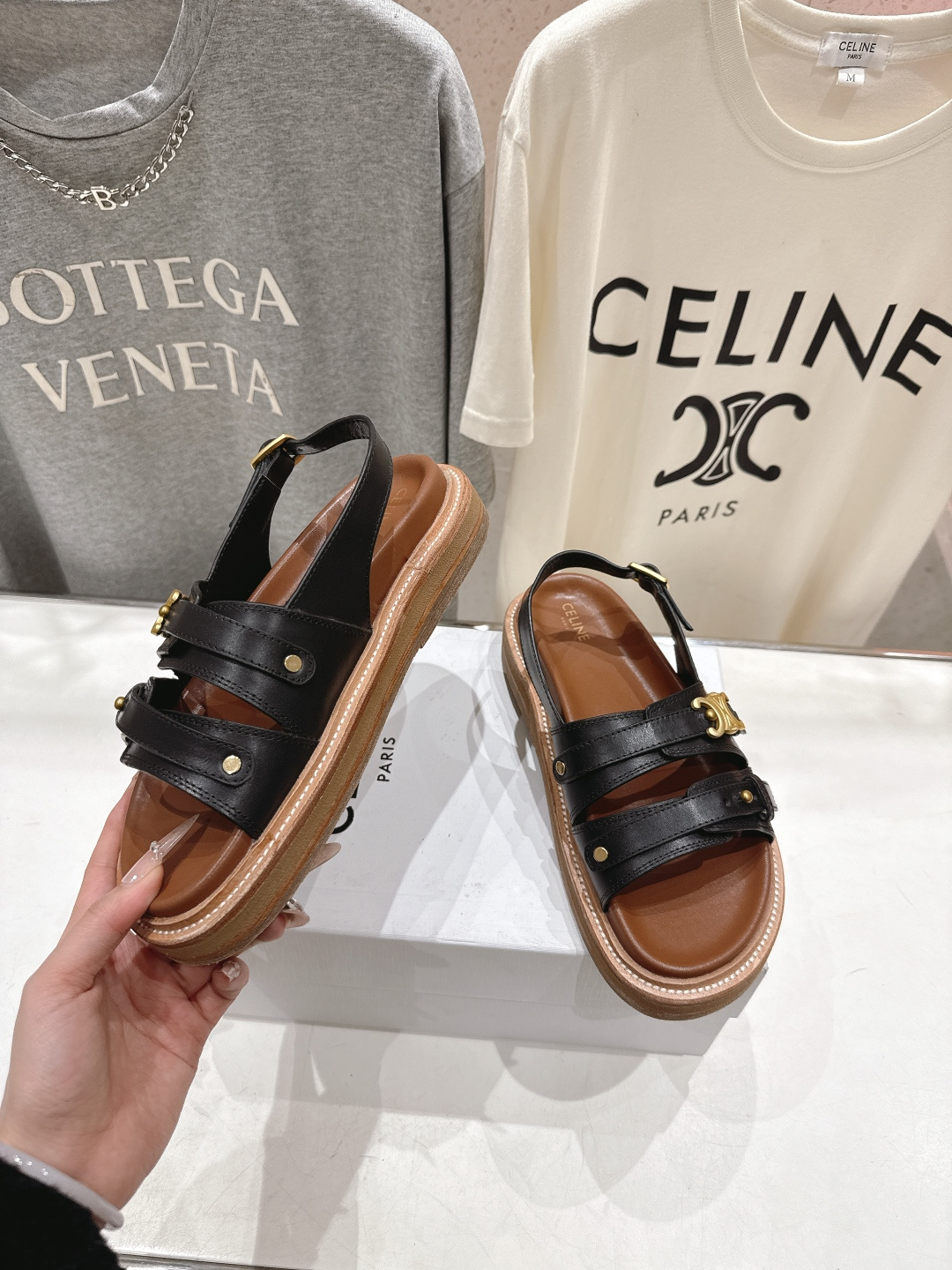 高版本出厂 Celine/赛琳F035 2026ss夏季最新塞林时尚复古风罗马平底凉鞋New Celin