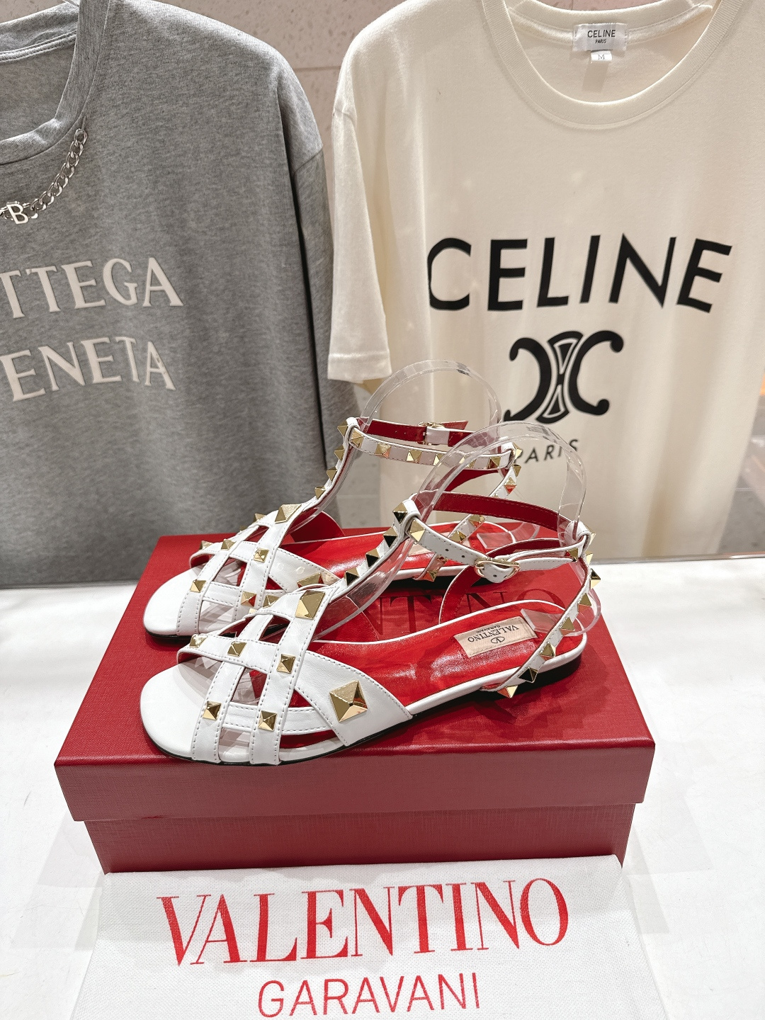 高版本出厂 ～New～顶级制作·Valentino·华伦天奴〰️2026ss官方最新玛丽珍平底鞋单鞋凉鞋