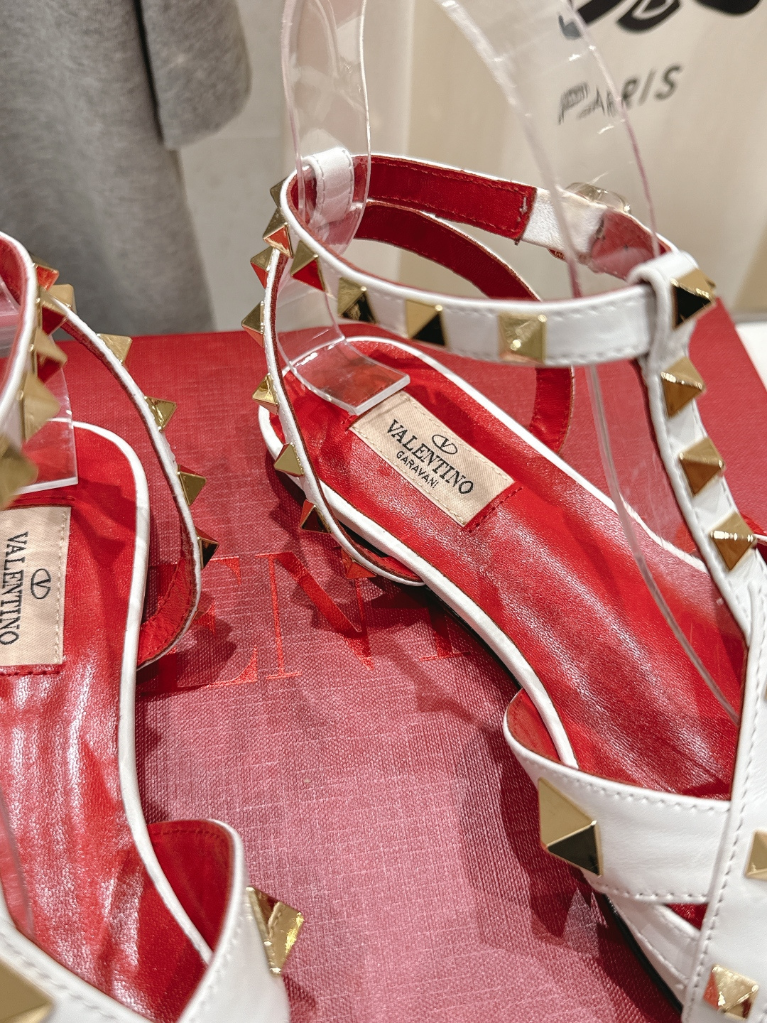 高版本出厂 ～New～顶级制作·Valentino·华伦天奴〰️2026ss官方最新玛丽珍平底鞋单鞋凉鞋